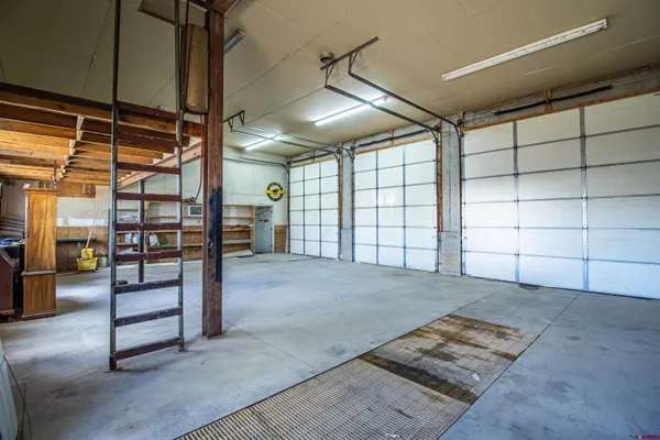 $375,000 | 918 Highway 170, Farmington, NM 87401