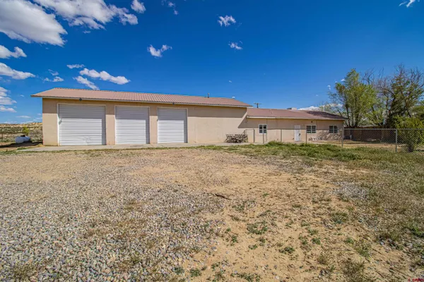$375,000 | 918 Highway 170, Farmington, NM 87401