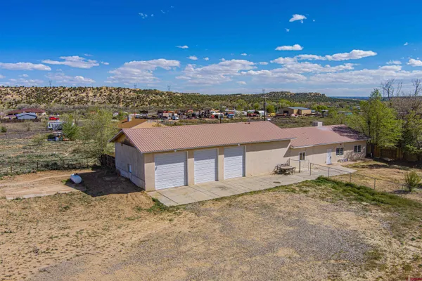 $375,000 | 918 Highway 170, Farmington, NM 87401
