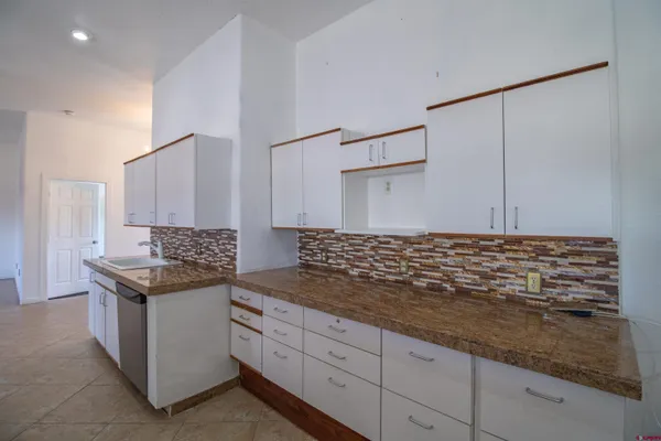 $375,000 | 918 Highway 170, Farmington, NM 87401