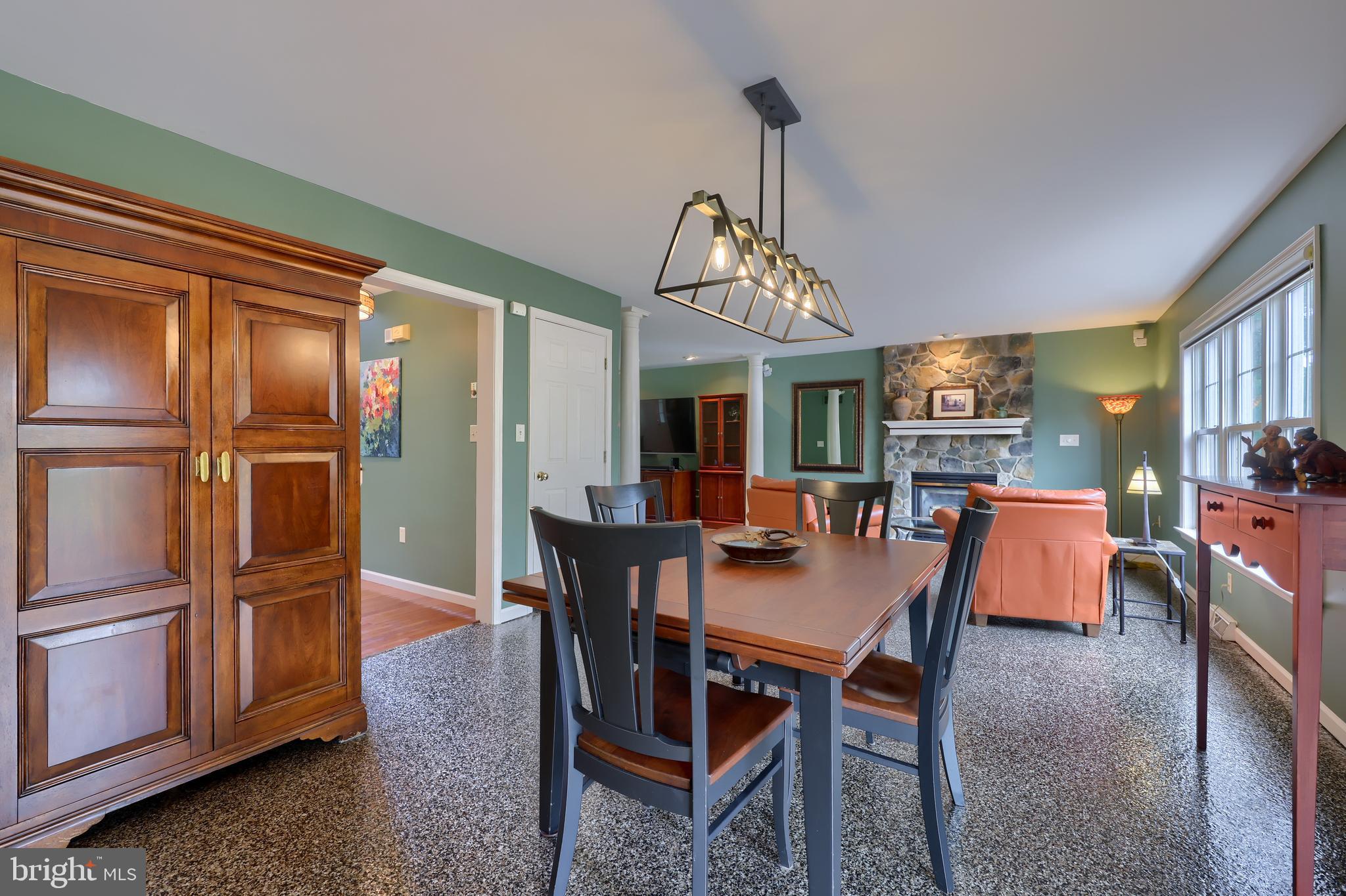 430 Oak Lane Lititz, PA 17543 - Photo 11 of 51 Eat in kitchen