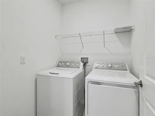 $2,325 | 1931 Rosewood Circle, Lakeland, FL 33810