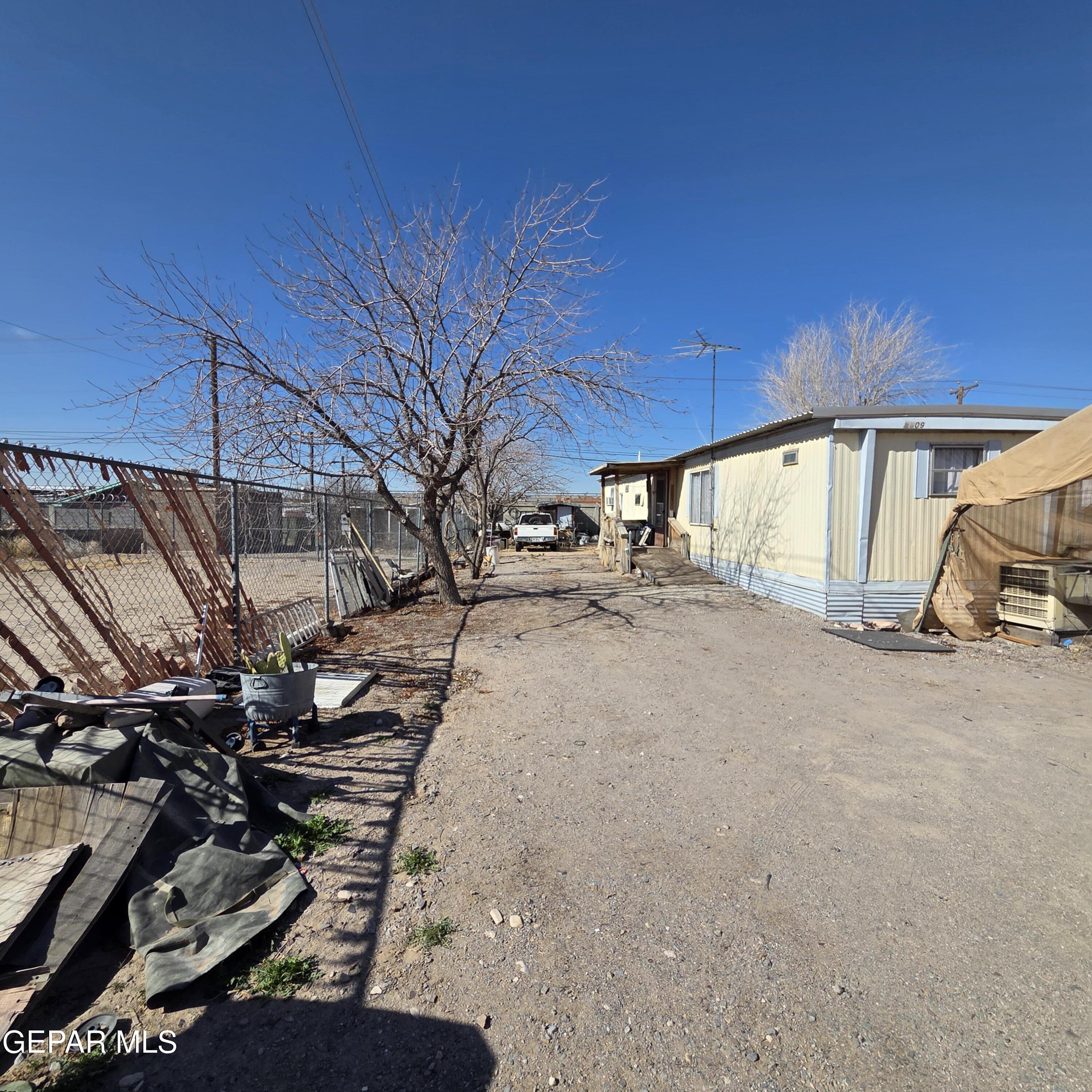 8809 Kingsway Drive Canutillo, TX 79835 - Photo 3 of 15 20260206_105542
