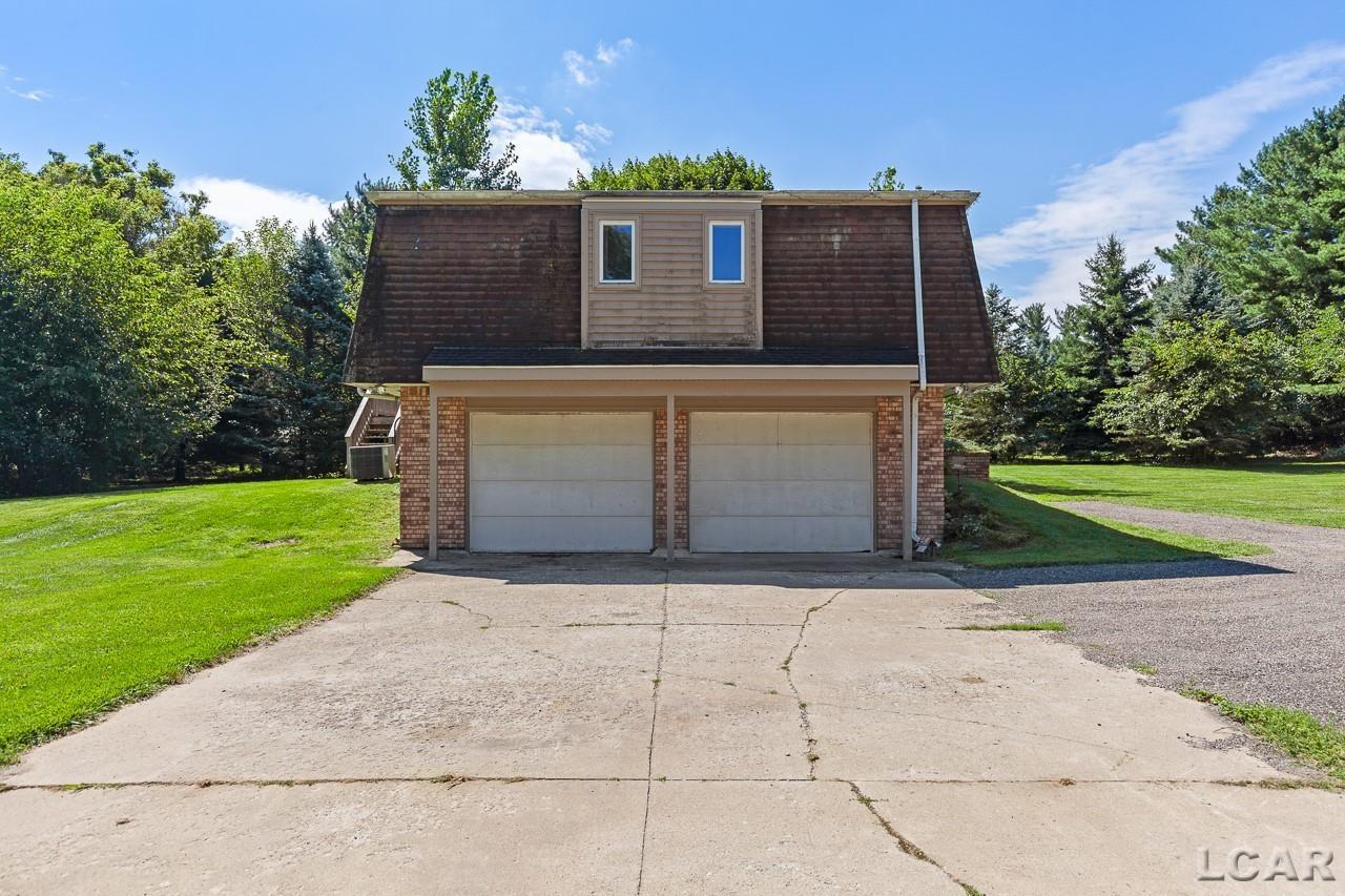 16155 Sheridan Road Clinton, MI 49236 - Photo 3 of 38 50086965-2.JPG