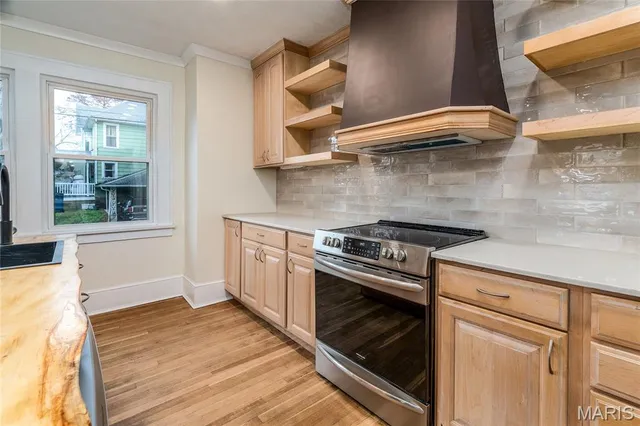 $189,000 | 402 West Church Street, Benton, IL 62812