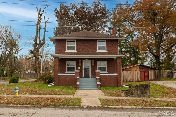 $168,500 | 402 West Church Street, Benton, IL 62812