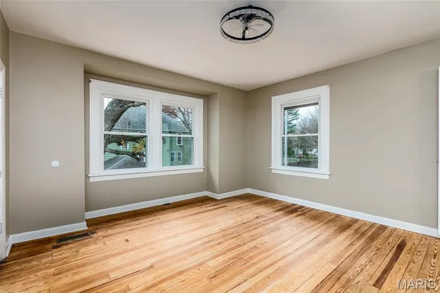 $189,000 | 402 West Church Street, Benton, IL 62812