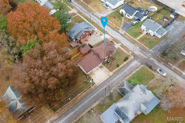 $168,500 | 402 West Church Street, Benton, IL 62812