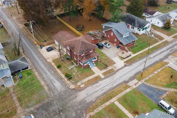 $168,500 | 402 West Church Street, Benton, IL 62812