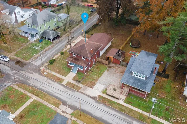 $189,000 | 402 West Church Street, Benton, IL 62812