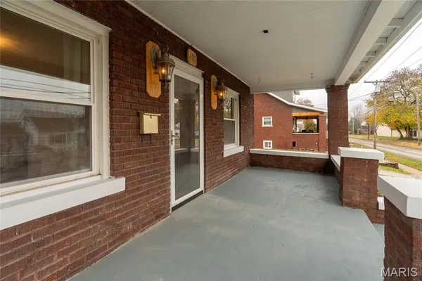 $168,500 | 402 West Church Street, Benton, IL 62812