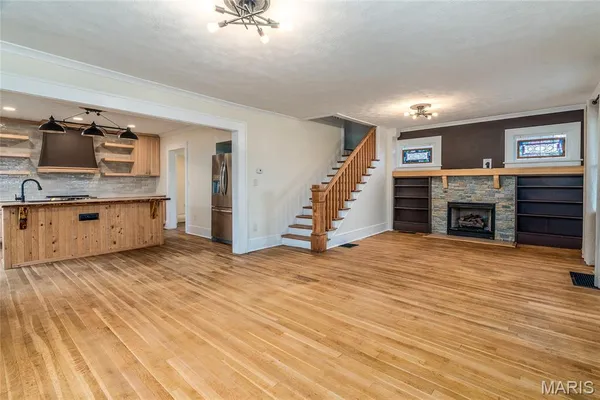 $168,500 | 402 West Church Street, Benton, IL 62812