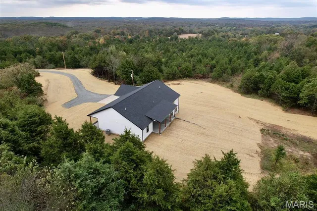 $485,000 | 20125 Blessings Lane, Farmington, MO 63640