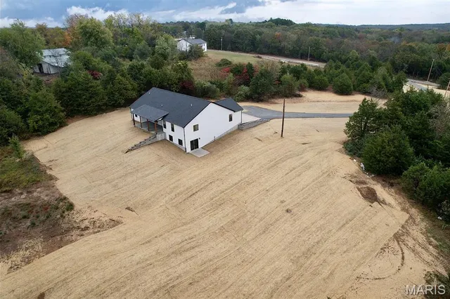 $485,000 | 20125 Blessings Lane, Farmington, MO 63640