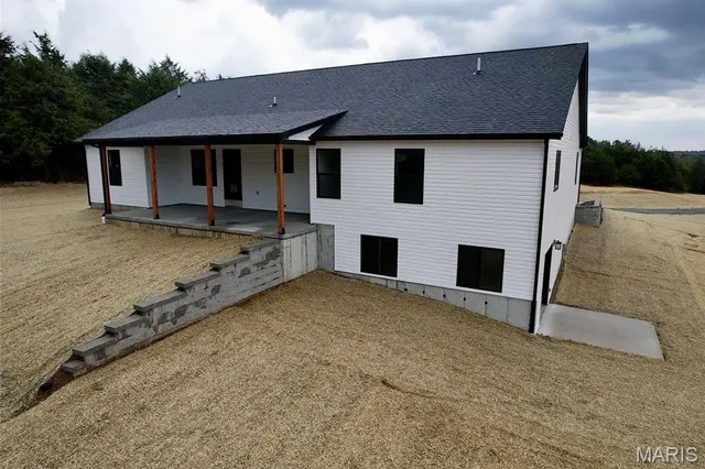 $485,000 | 20125 Blessings Lane, Farmington, MO 63640