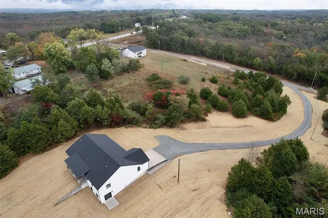 $485,000 | 20125 Blessings Lane, Farmington, MO 63640