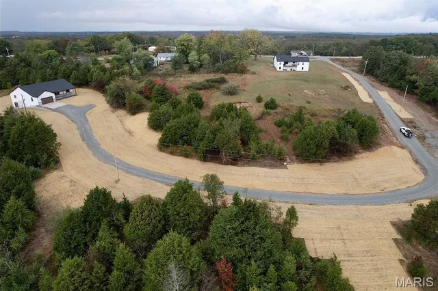 $485,000 | 20125 Blessings Lane, Farmington, MO 63640