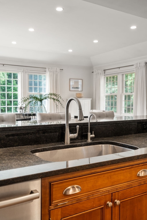 289 Willis Road Sudbury, MA 01776 - Photo 32 of 41