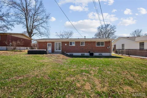 $275,000 | 4733 McCorry Drive, St. Louis, MO 63123