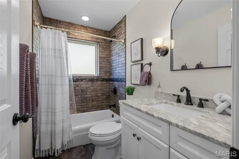 $275,000 | 4733 McCorry Drive, St. Louis, MO 63123