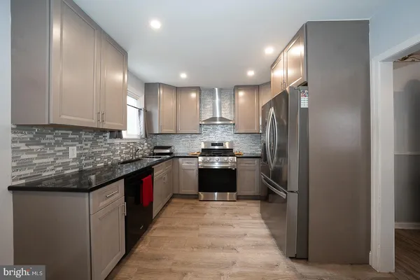 $277,500 | 842 School Lane, Folcroft, PA 19032