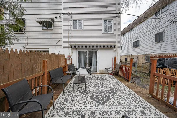 $277,500 | 842 School Lane, Folcroft, PA 19032