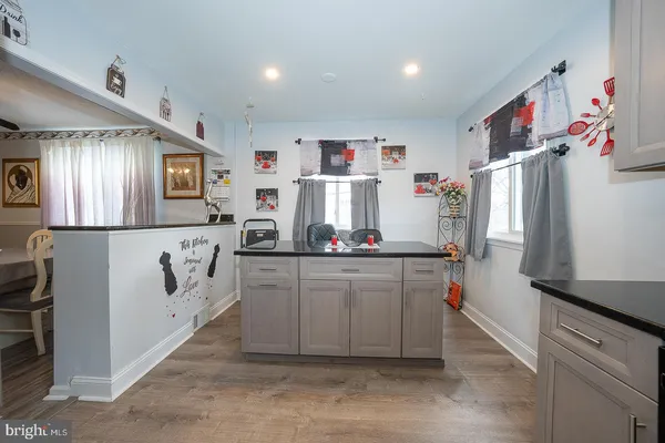 $277,500 | 842 School Lane, Folcroft, PA 19032