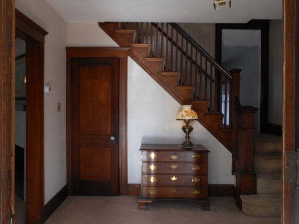16 Hawthorn Road Milton, MA 02186 - Photo 3 of 22 Gallery Image 3