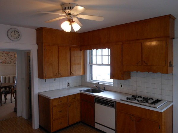 16 Hawthorn Road Milton, MA 02186 - Photo 8 of 22 Gallery Image 8