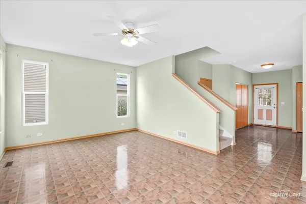 $375,000 | 443 Grape Vine Trail, Oswego, IL 60543
