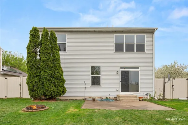 $375,000 | 443 Grape Vine Trail, Oswego, IL 60543