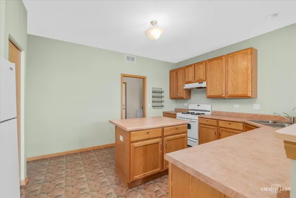 $375,000 | 443 Grape Vine Trail, Oswego, IL 60543