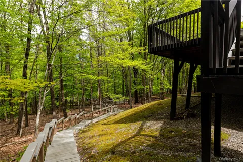 $1,150,000 | 1 Van Bueran Drive, Hillsdale, NY 12529