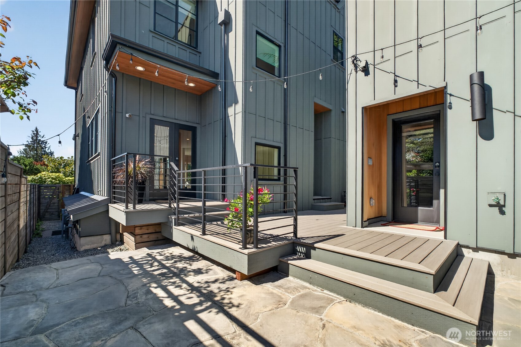4021 West Raye Street Seattle, WA 98199 - Photo 33 of 39 Gallery Image 33