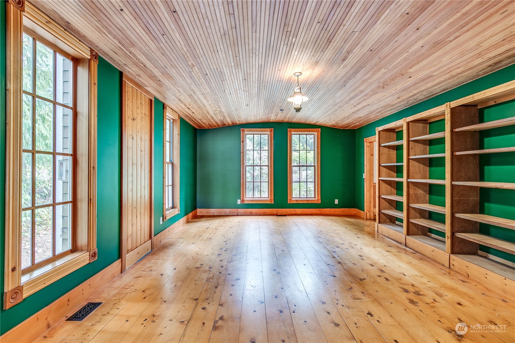 8135 Flagler Road Nordland, WA 98358 - Photo 13 of 40 Gallery Image 13