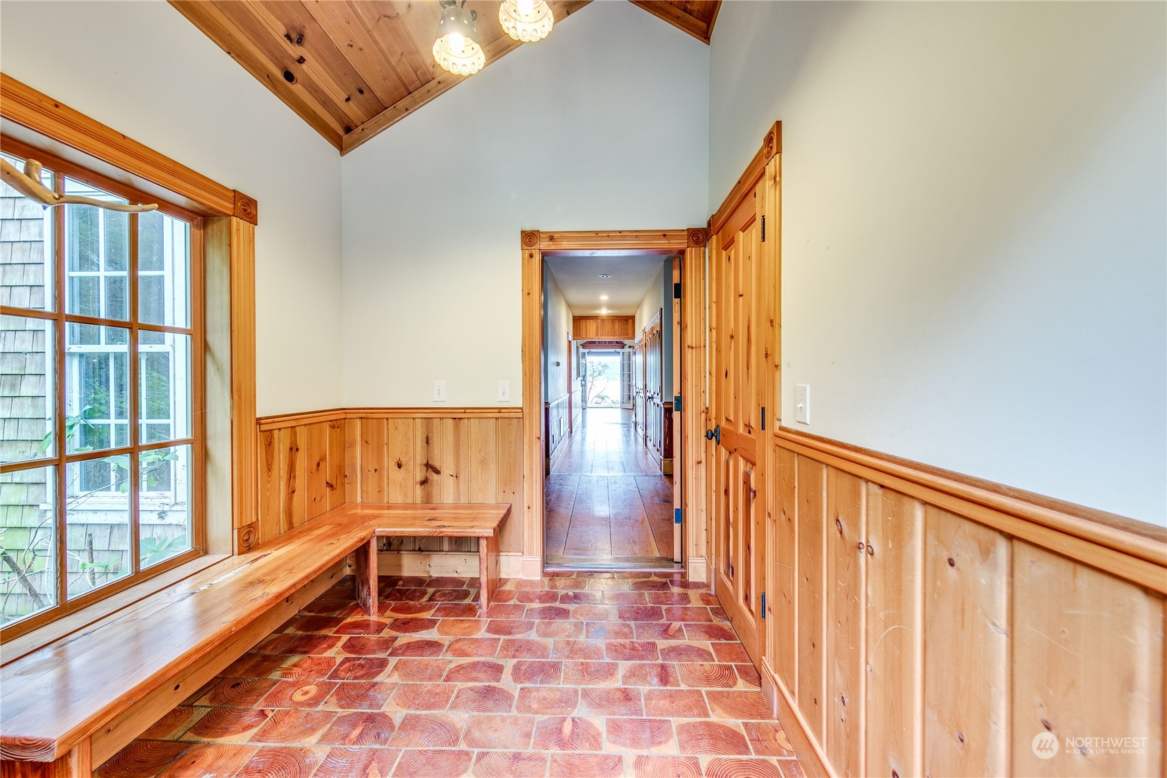 8135 Flagler Road Nordland, WA 98358 - Photo 9 of 40 Gallery Image 9