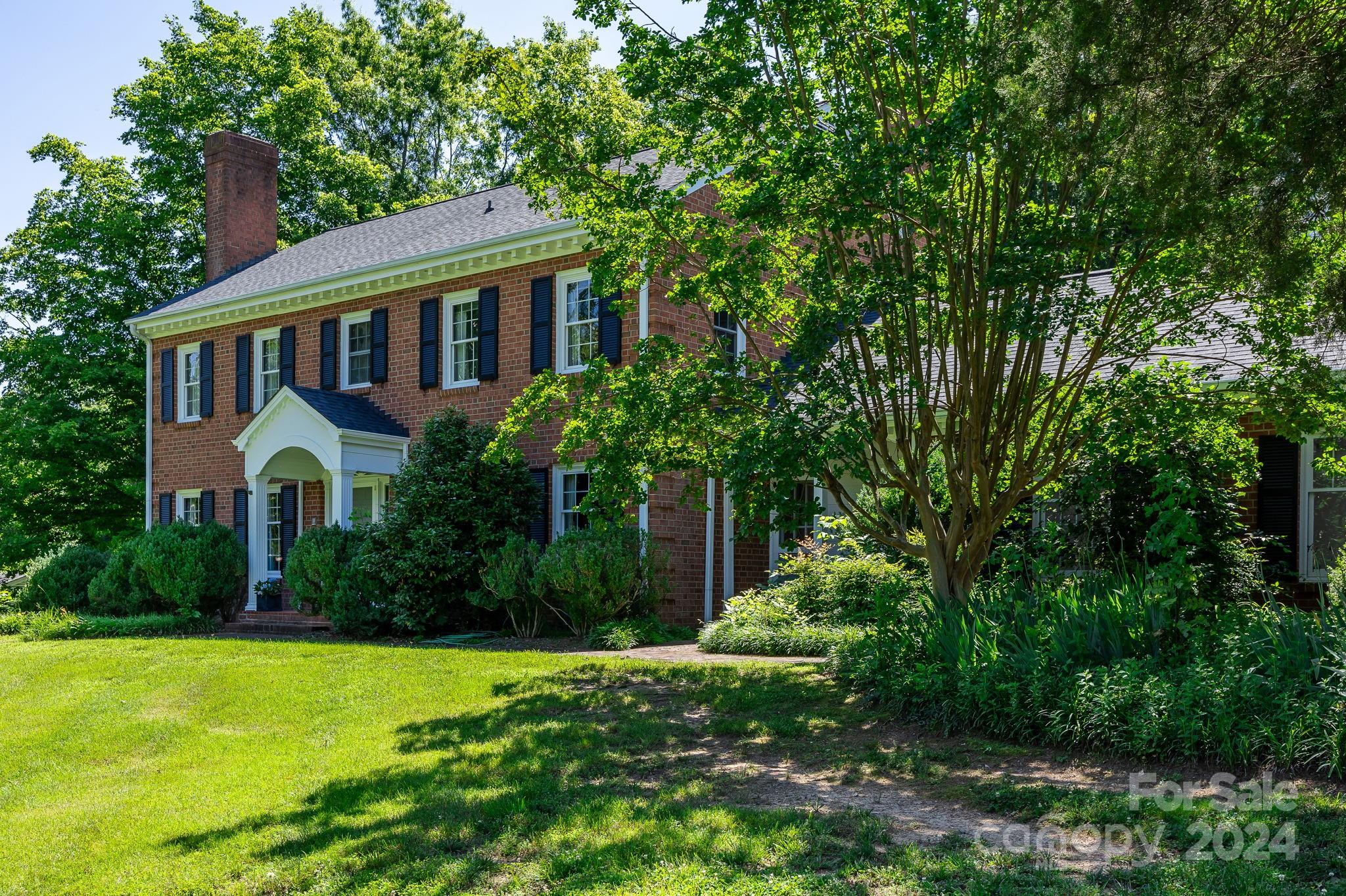 1718 Colony Road Salisbury, NC 28144 - Photo 3 of 48 Gallery Image 3