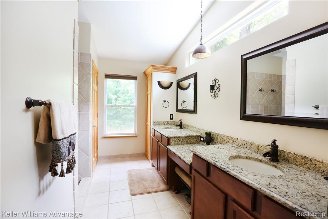 25300 Beck Road Novi, MI 48374 - Photo 9 of 28 0I0A6766.jpg