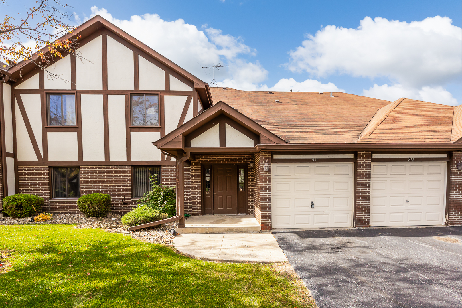 911 Patricia Lane, Unit 911 Crete, IL 60417 - Photo 1 of 24