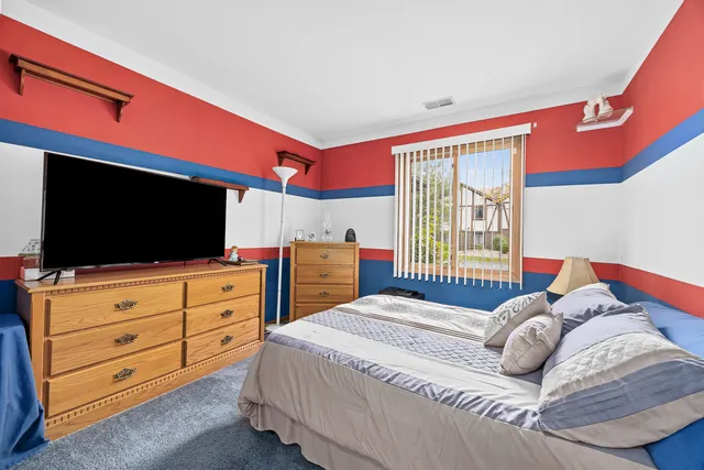 $137,500 | 911 Patricia Lane, Unit 911, Crete, IL 60417