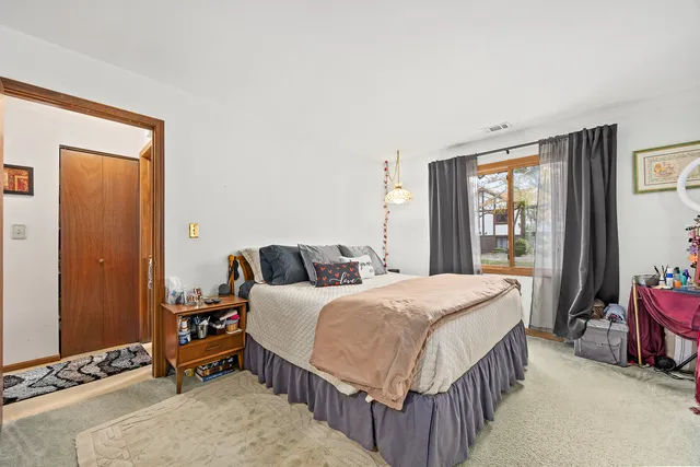 $137,500 | 911 Patricia Lane, Unit 911, Crete, IL 60417