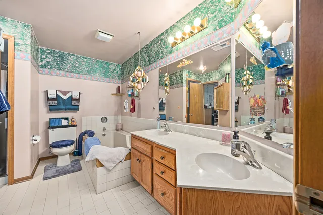 $137,500 | 911 Patricia Lane, Unit 911, Crete, IL 60417