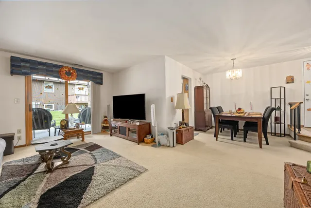 $137,500 | 911 Patricia Lane, Unit 911, Crete, IL 60417