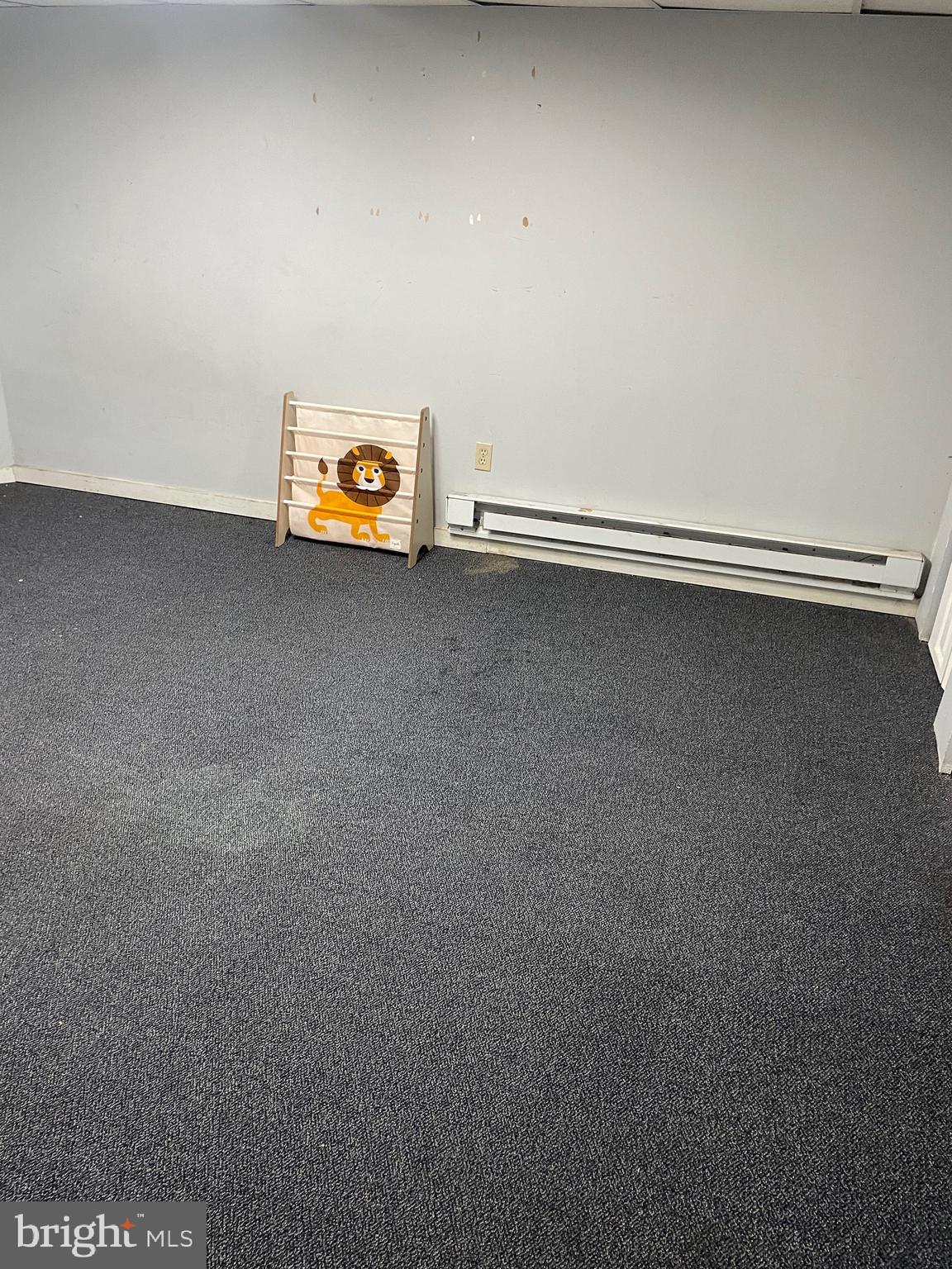 227 Weymouth Road Darby, PA 19023 - Photo 13 of 25