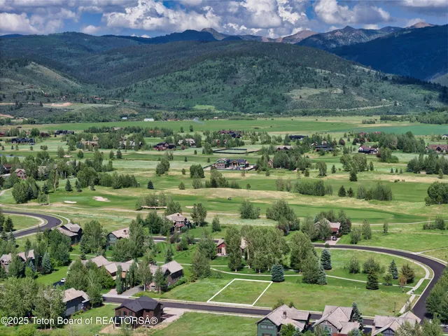 $159,900 | 105 Moulton Lane, Victor, ID 83455