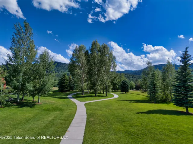 $159,900 | 105 Moulton Lane, Victor, ID 83455