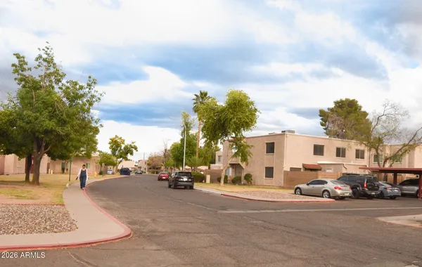 $299,758 | 600 South Dobson Road, Unit 162, Mesa, AZ 85202