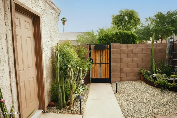 $299,758 | 600 South Dobson Road, Unit 162, Mesa, AZ 85202