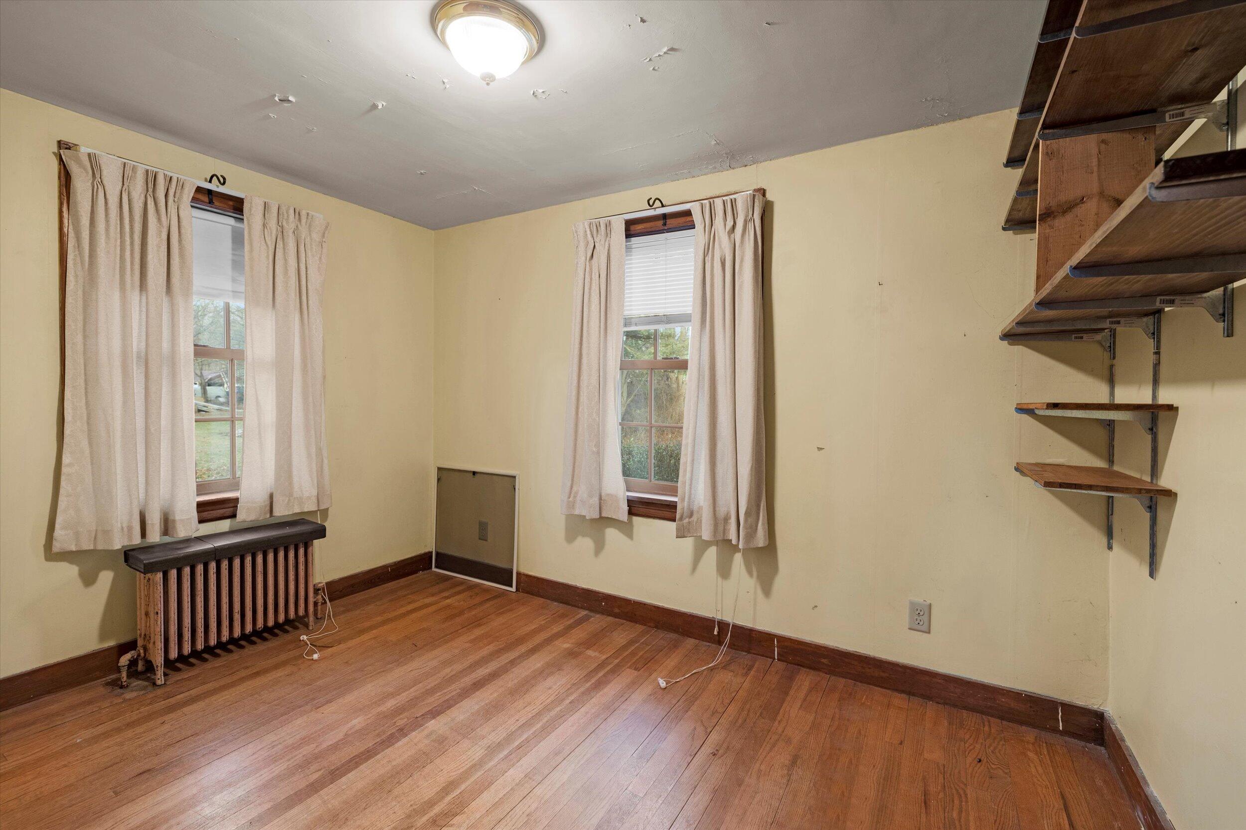 68 Old Dennett Road Kittery, ME 03904 - Photo 15 of 43 Office/den