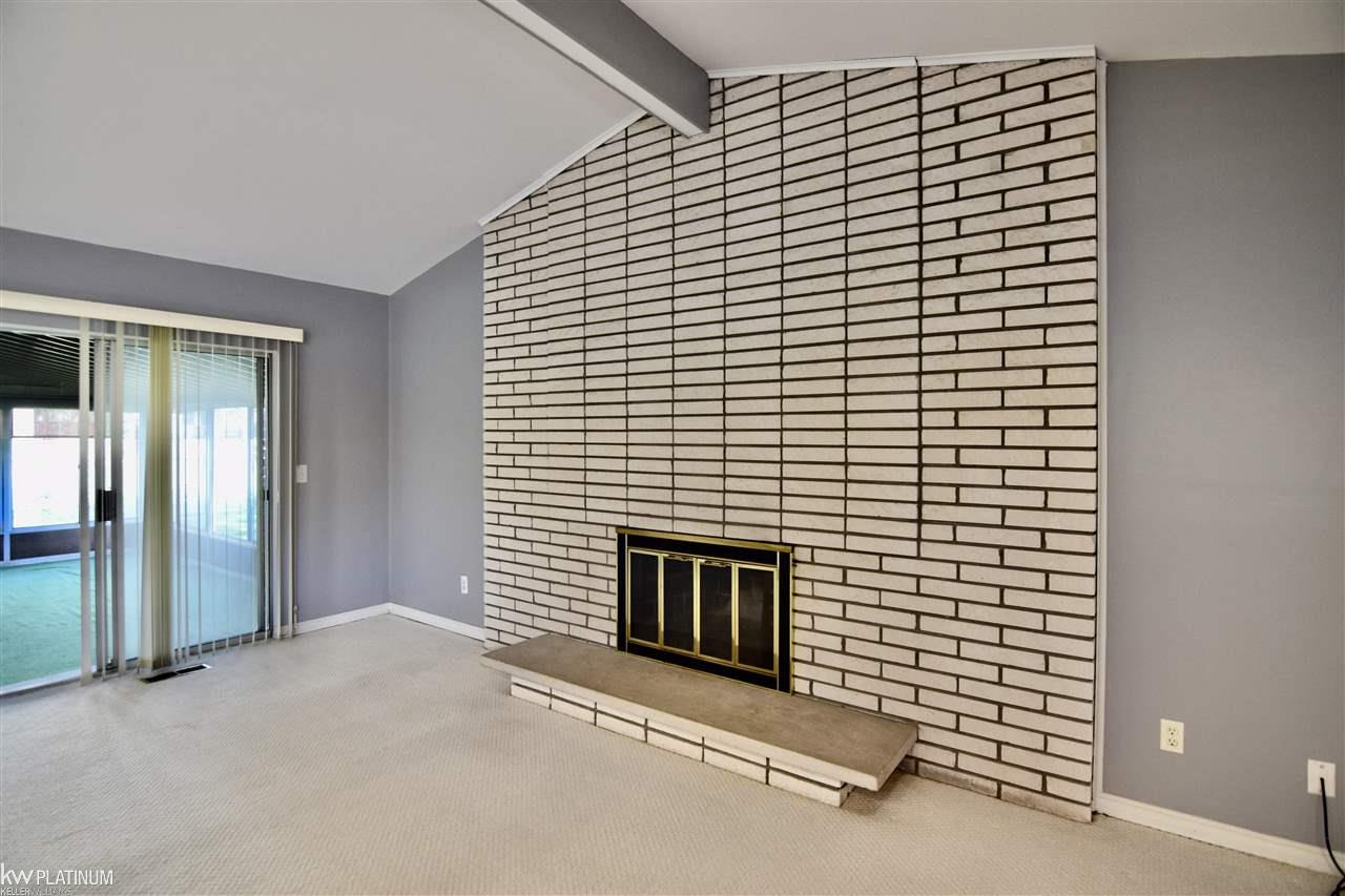 43754 Brandywyne Road Canton, MI 48187 - Photo 11 of 36 50074264-10.JPG